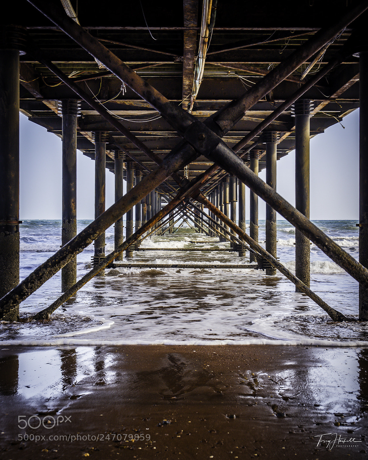 Canon EOS 5DS R sample photo. The underside of paignton photography