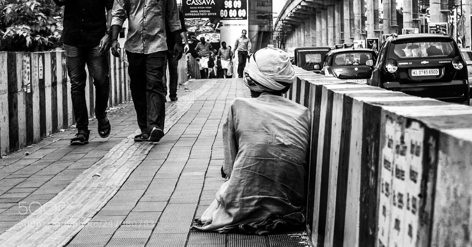 Canon EOS 1100D (EOS Rebel T3 / EOS Kiss X50) sample photo. Beggar on the street photography