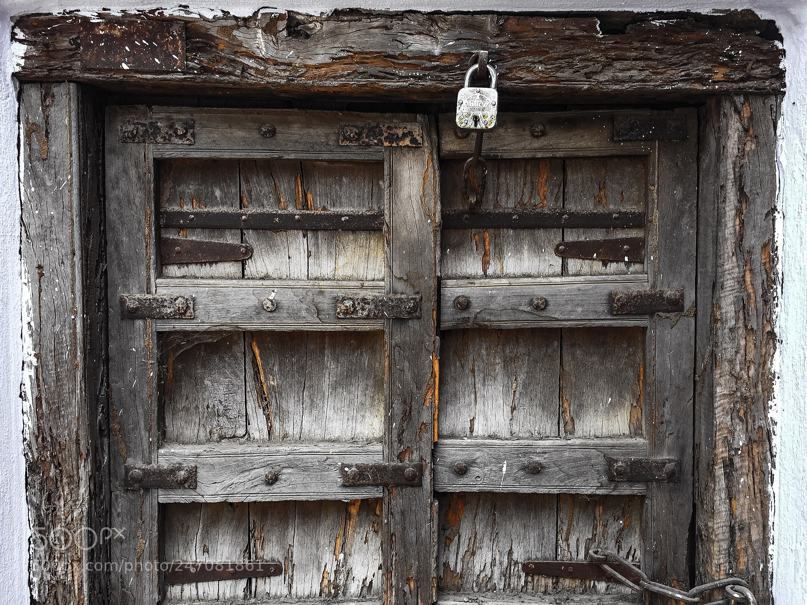 Apple iPhone 6 sample photo. Traditional door photography