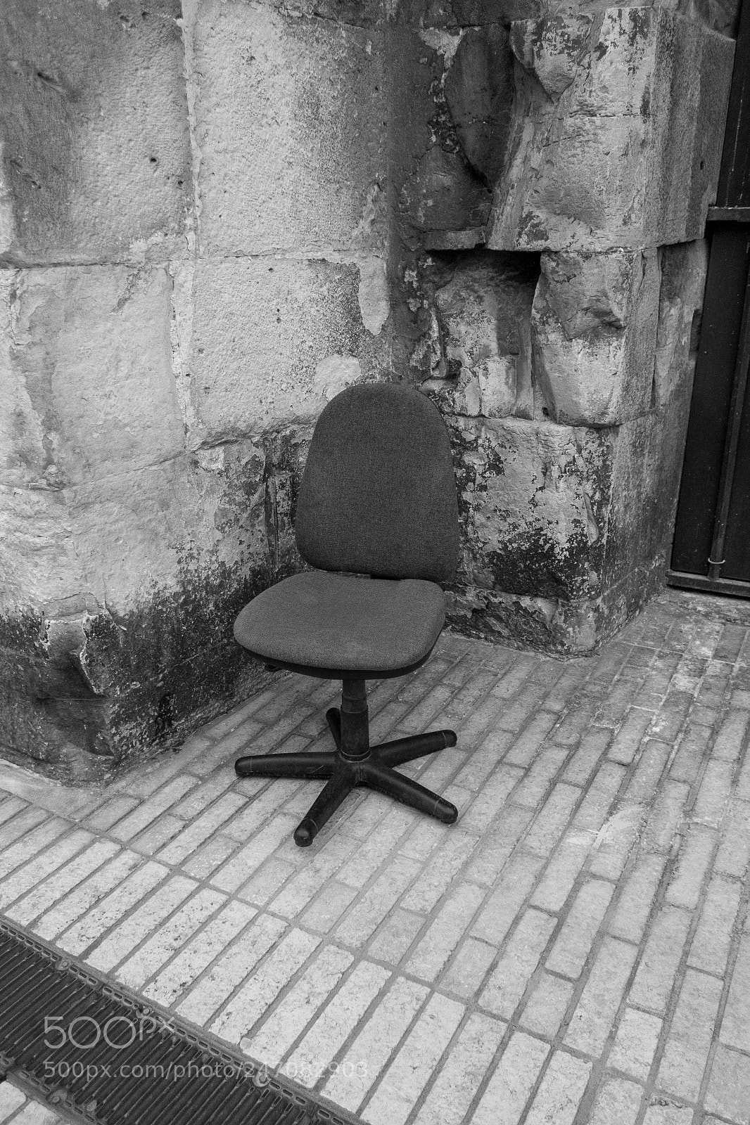 Canon PowerShot G9 X Mark II sample photo. Work outside photography