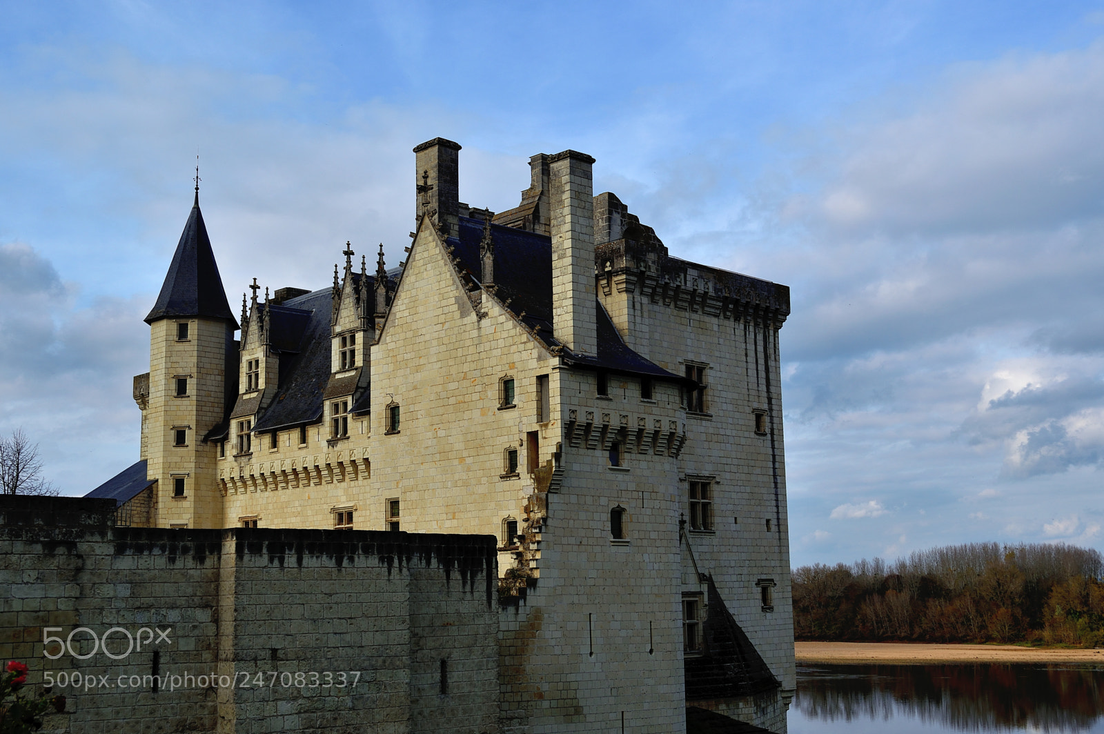 Nikon D3200 sample photo. Montsorreau photography
