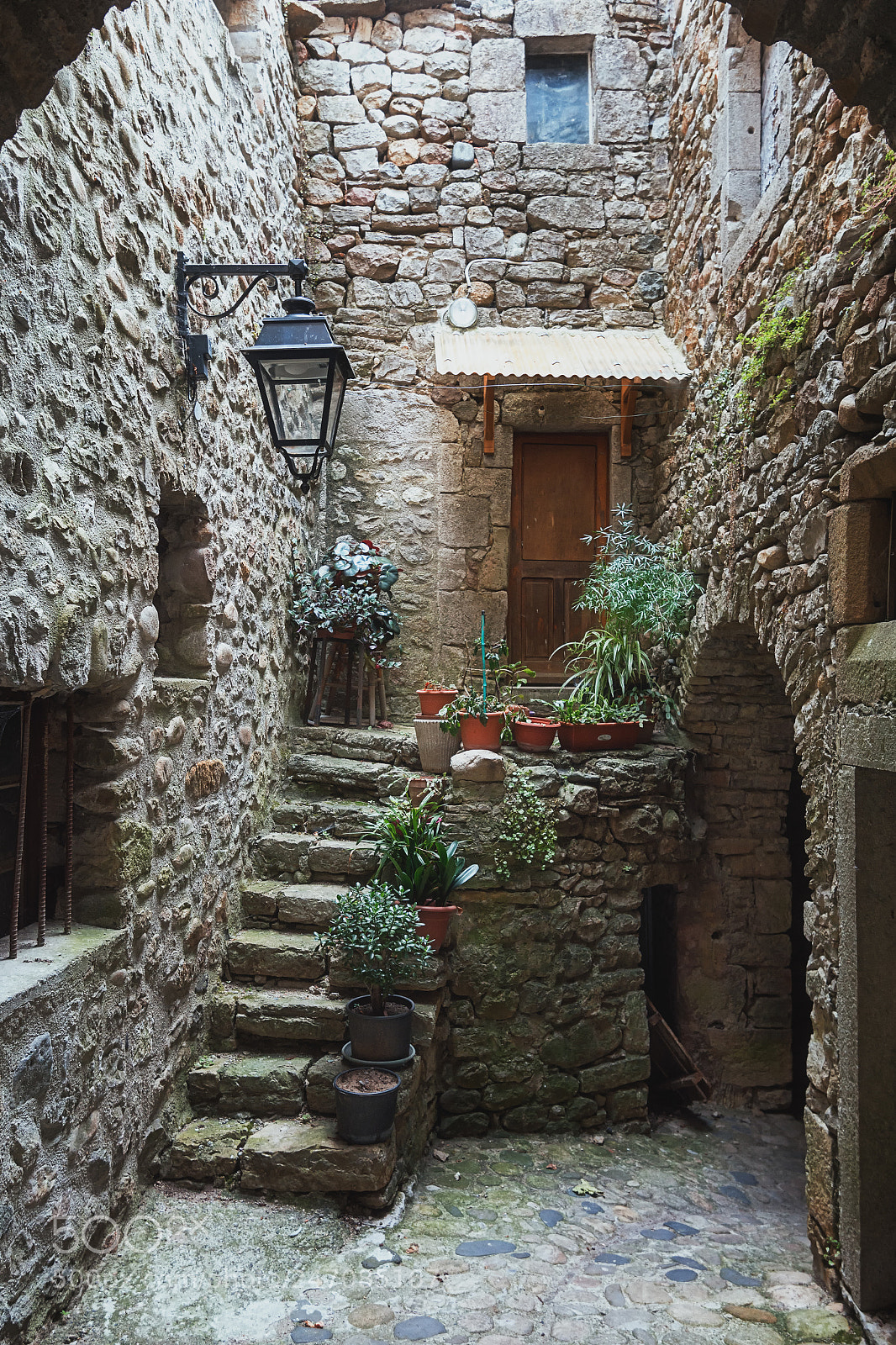 Nikon D7100 sample photo. The narrow street in photography