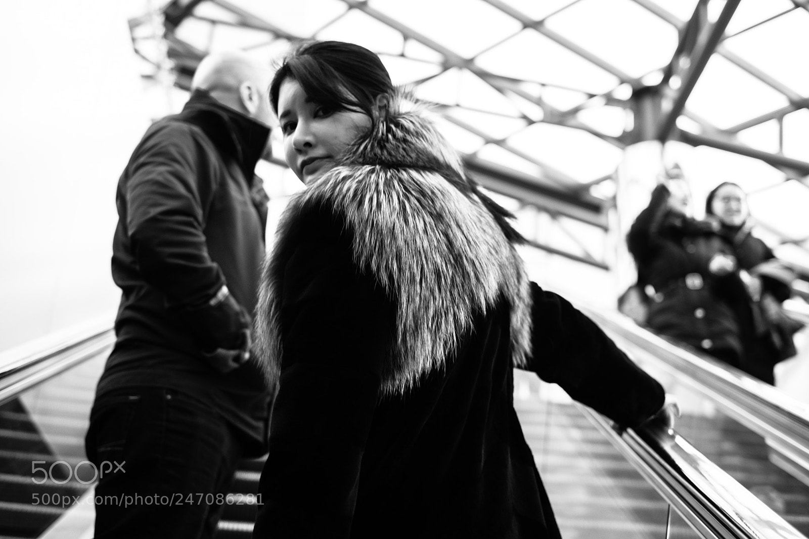 Fujifilm X-Pro2 sample photo. Looking back photography