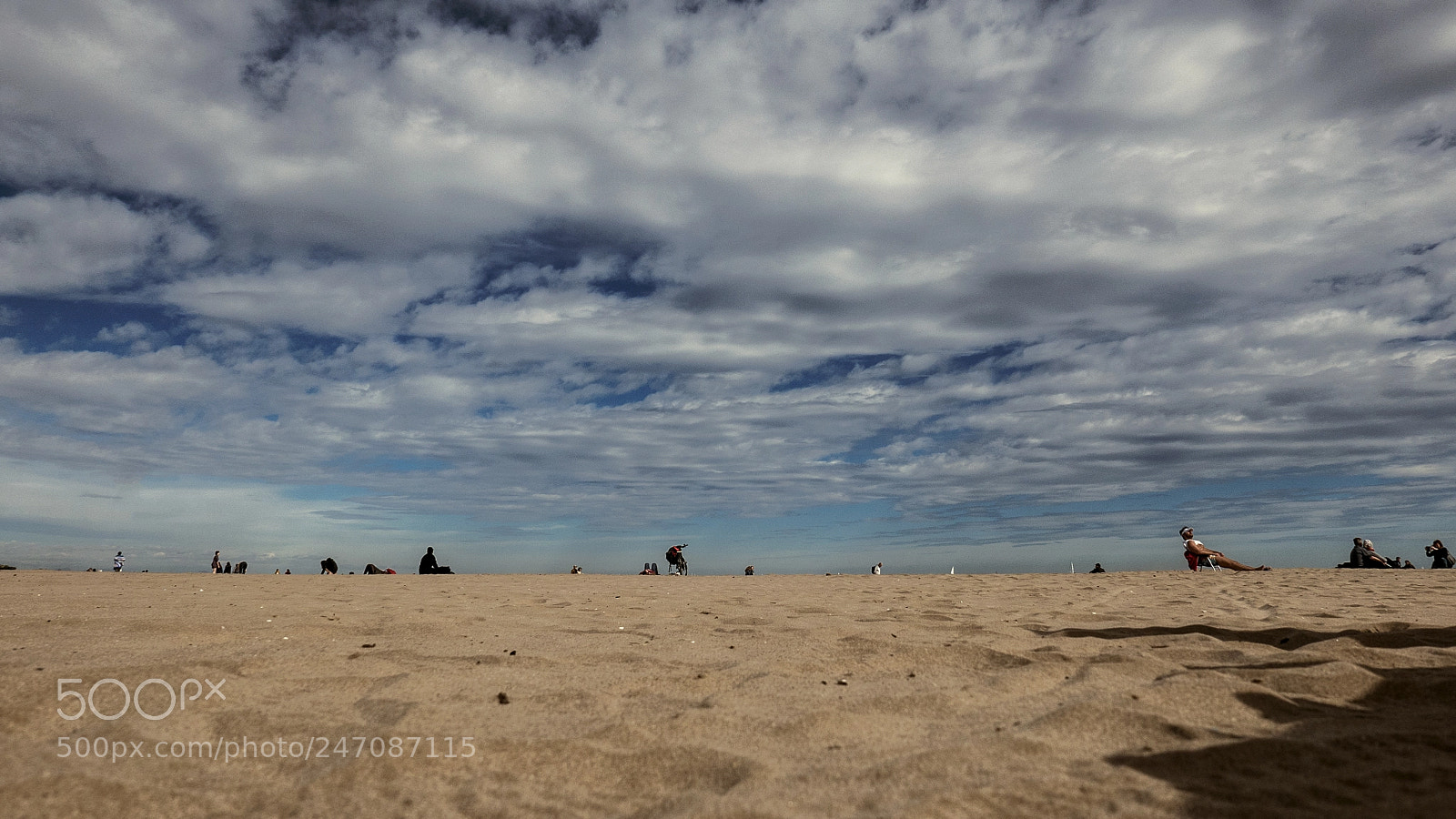 Panasonic Lumix DMC-LX100 sample photo. Relax on the beach photography