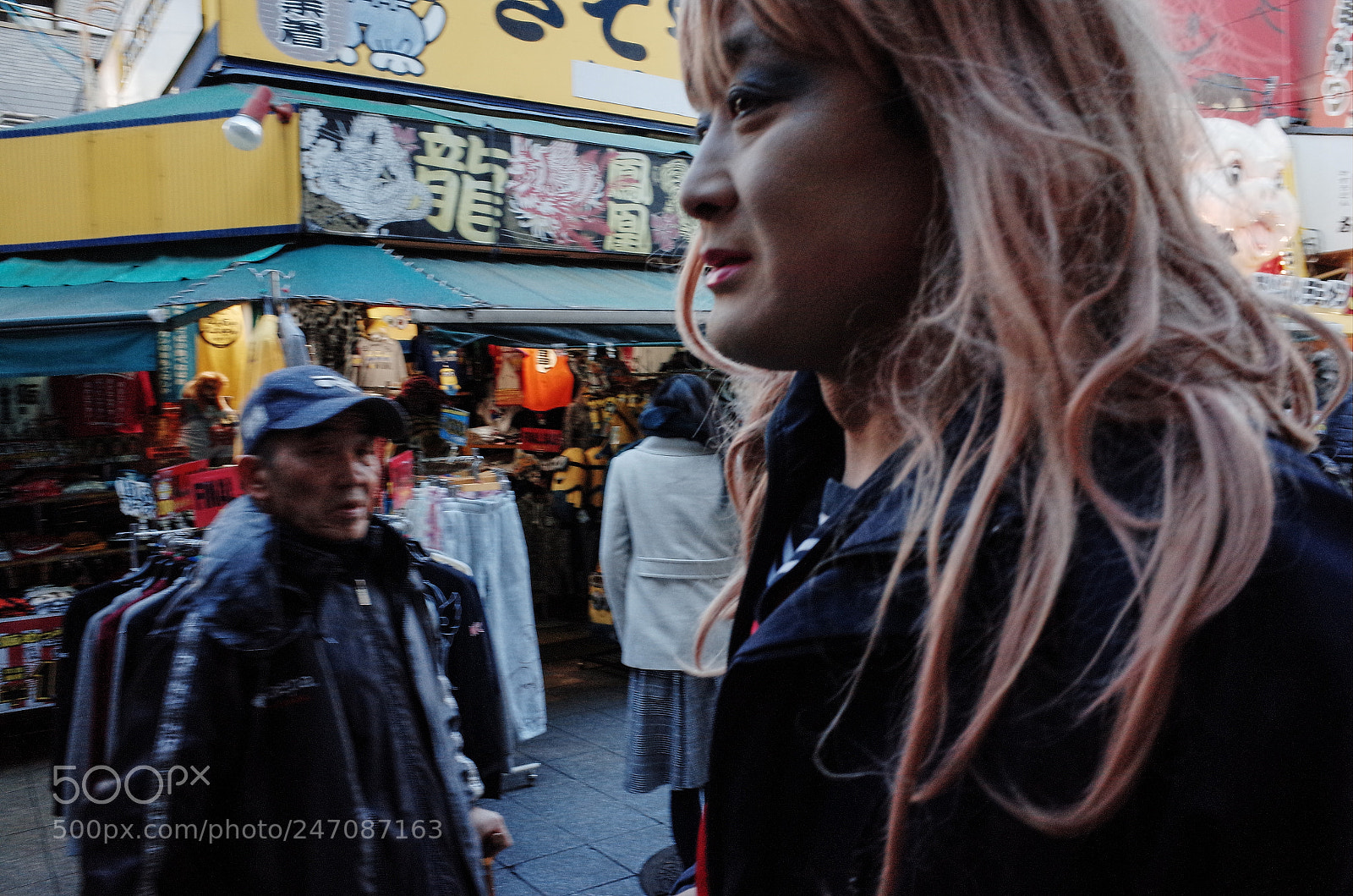 Ricoh GR sample photo. Dress up photography