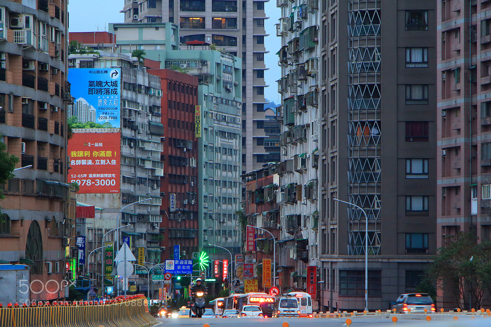 Canon EOS 650D (EOS Rebel T4i / EOS Kiss X6i) sample photo. #urban_pores photography