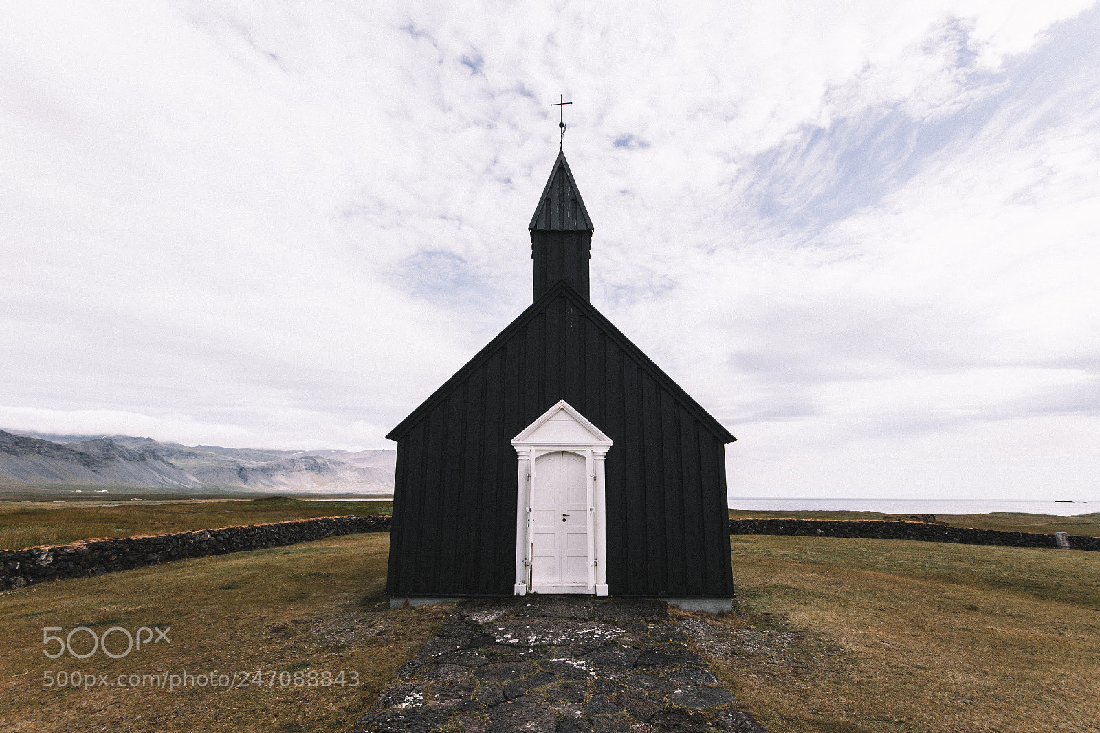 Canon EOS 1200D (EOS Rebel T5 / EOS Kiss X70 / EOS Hi) sample photo. | black church | photography