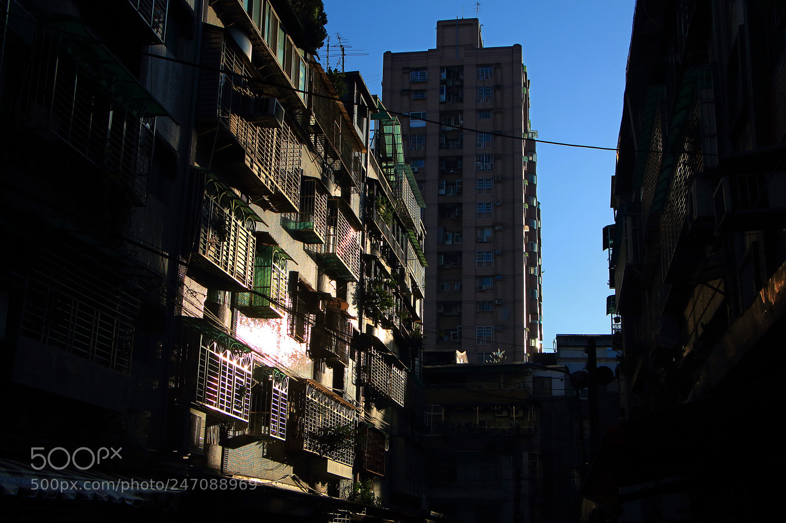 Canon EOS 650D (EOS Rebel T4i / EOS Kiss X6i) sample photo. #urban_pores photography