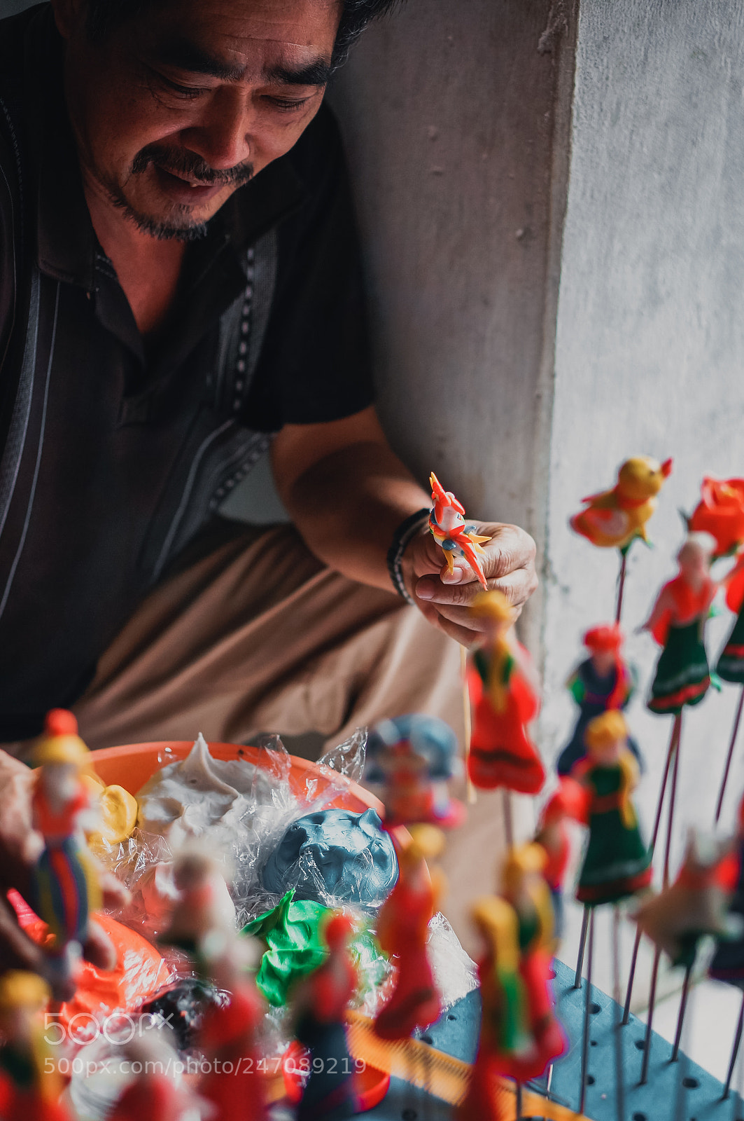 Sony Alpha NEX-6 sample photo. Making traditional toy of photography