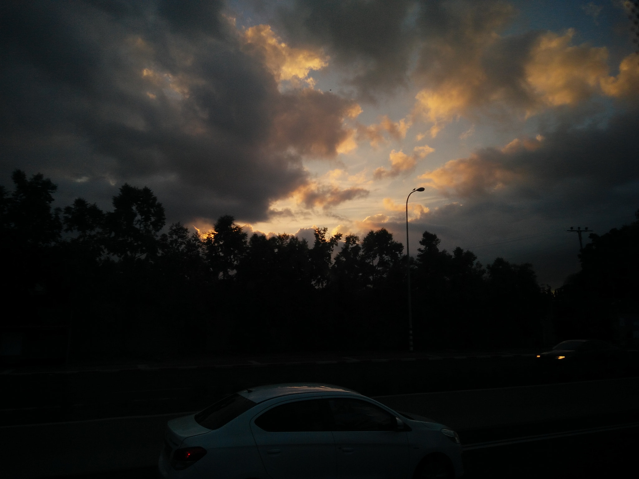 OnePlus ONE E1003 sample photo. Early in the morning photography