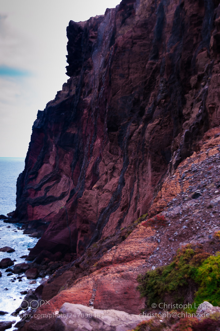 Nikon D50 sample photo. Dark red cliffs photography