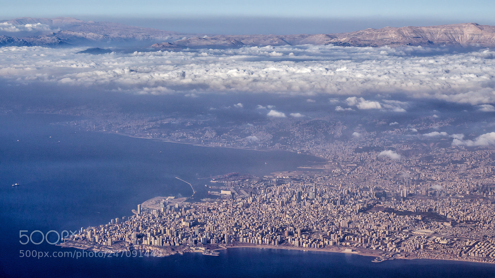 Canon EOS 700D (EOS Rebel T5i / EOS Kiss X7i) sample photo. Beirut sprawling photography