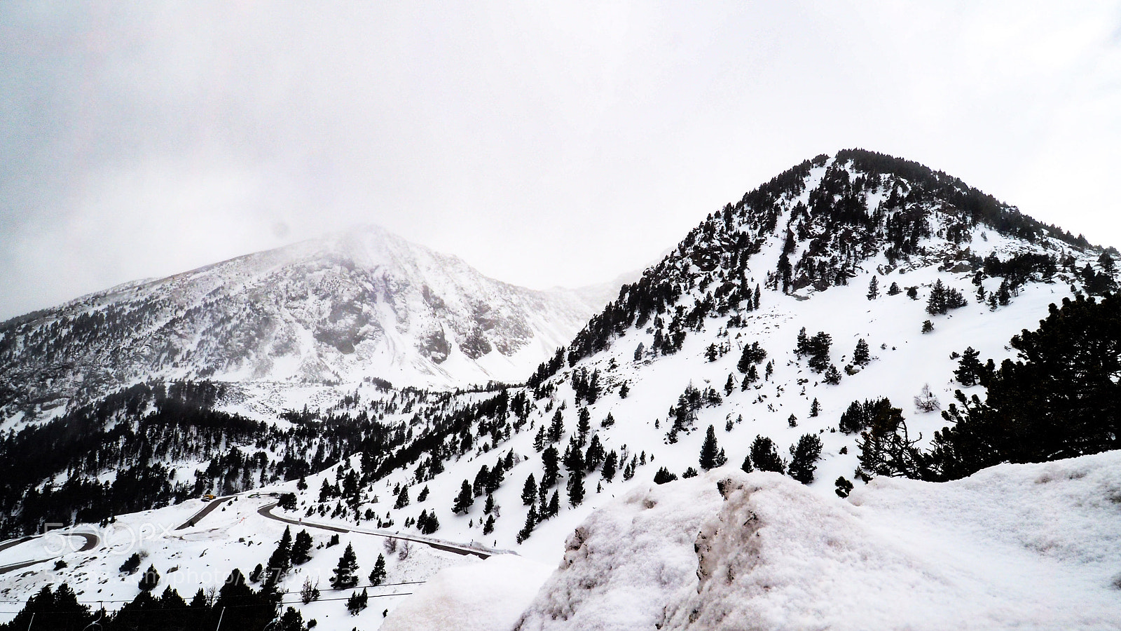 Olympus OM-D E-M10 sample photo. Snowy day photography