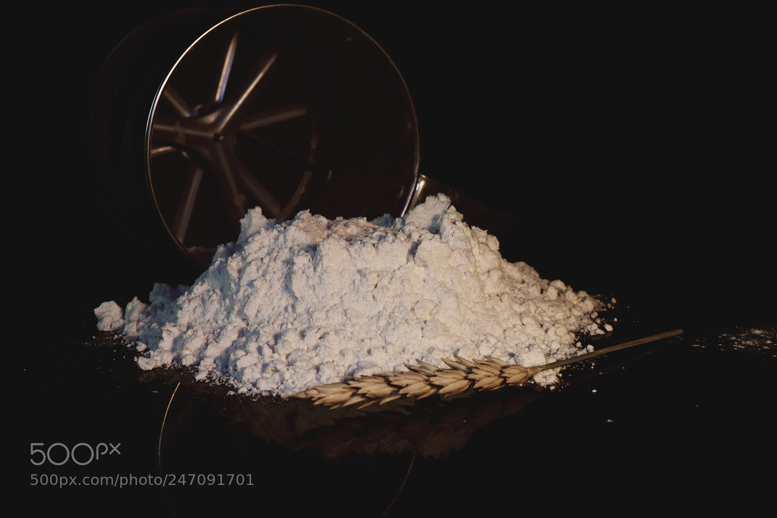 Canon EOS 200D (EOS Rebel SL2 / EOS Kiss X9) sample photo. Cereal and flour photography