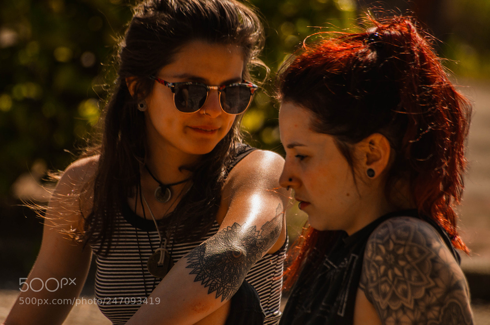 Nikon D5000 sample photo. Girls photography