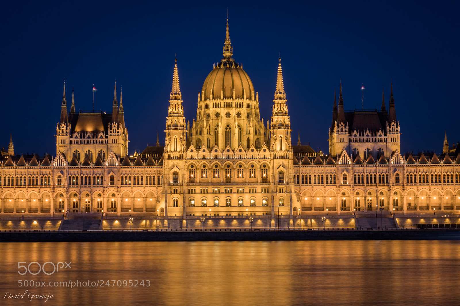Canon EOS 80D sample photo. Parliament photography