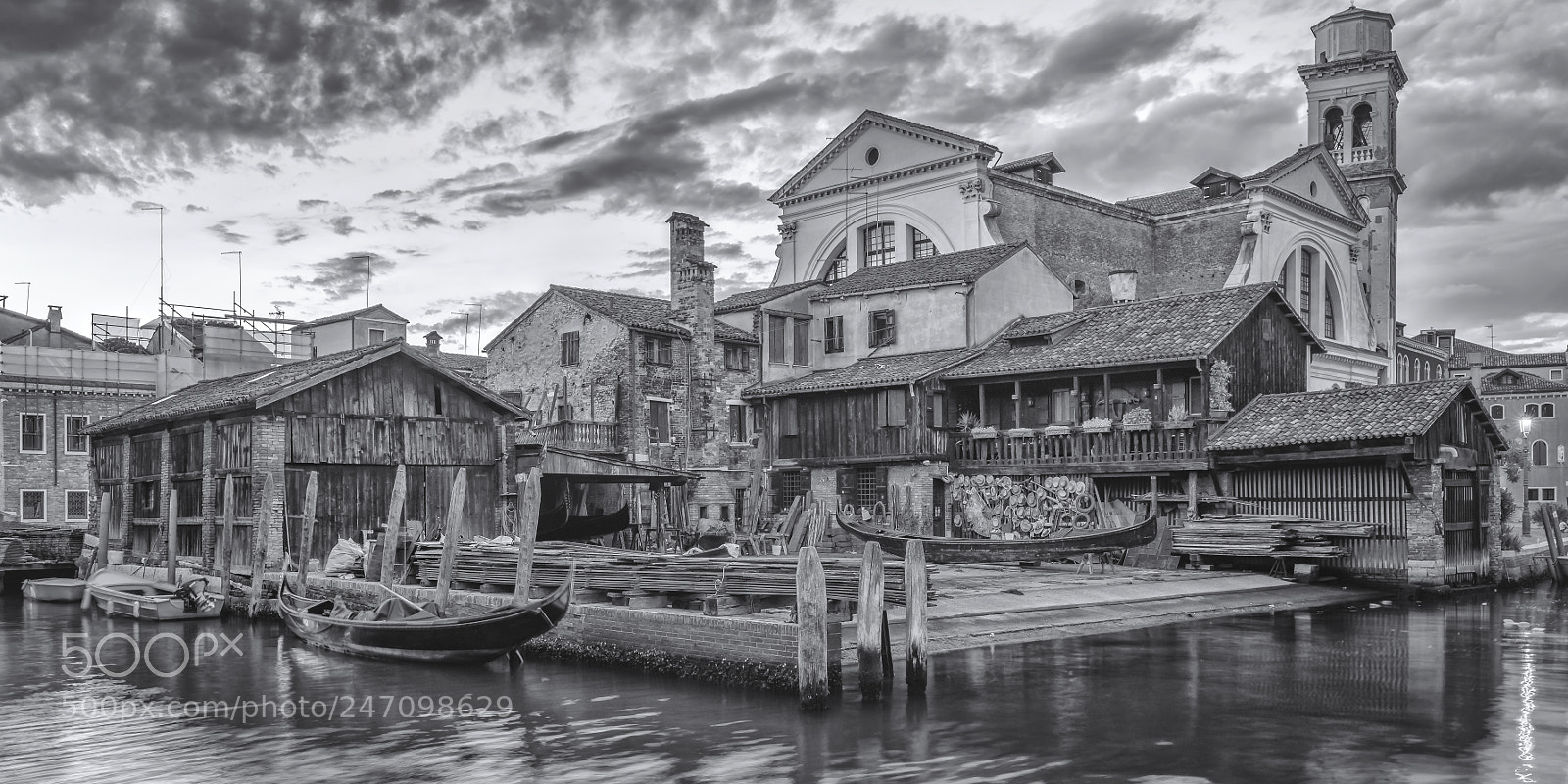 Nikon D810 sample photo. Venice - squero di photography