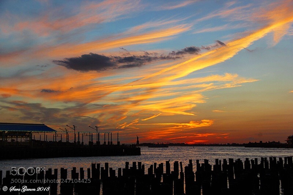 Canon EOS 550D (EOS Rebel T2i / EOS Kiss X4) sample photo. Sunset in new york photography