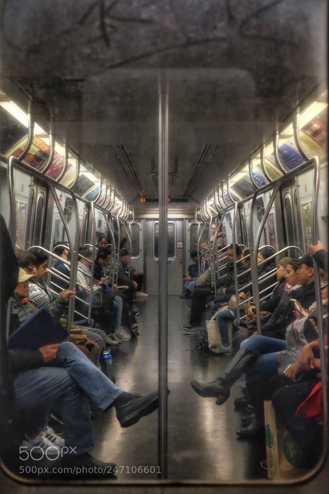 Fujifilm X-T1 sample photo. Subway live photography
