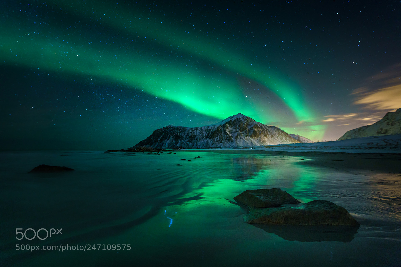 Sony a7R III sample photo. ... reflections of flakstad photography