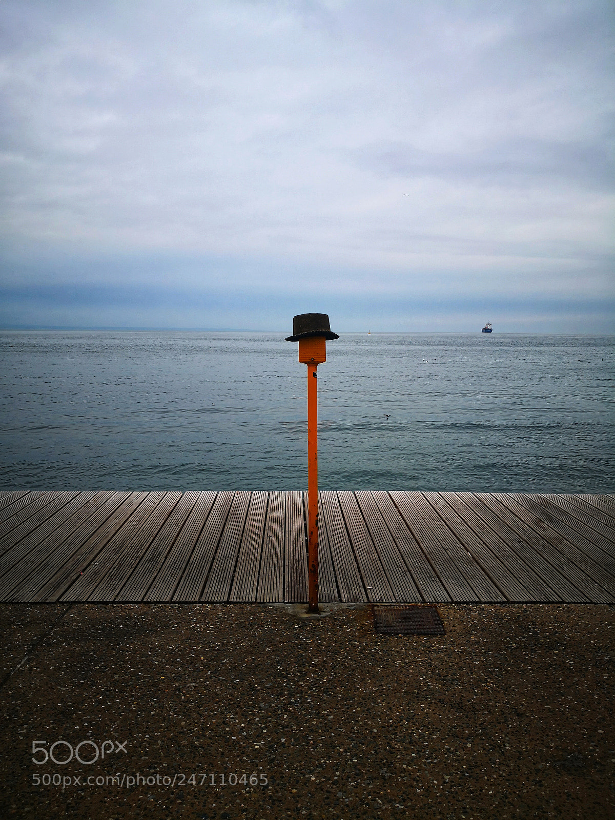 HUAWEI Mate 10 Pro sample photo. A hat at the photography