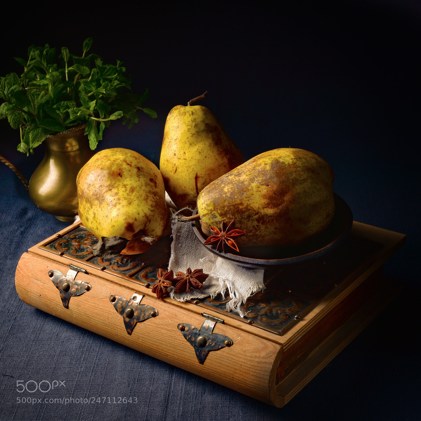 Nikon D810 sample photo. Fresh and rustic pear photography