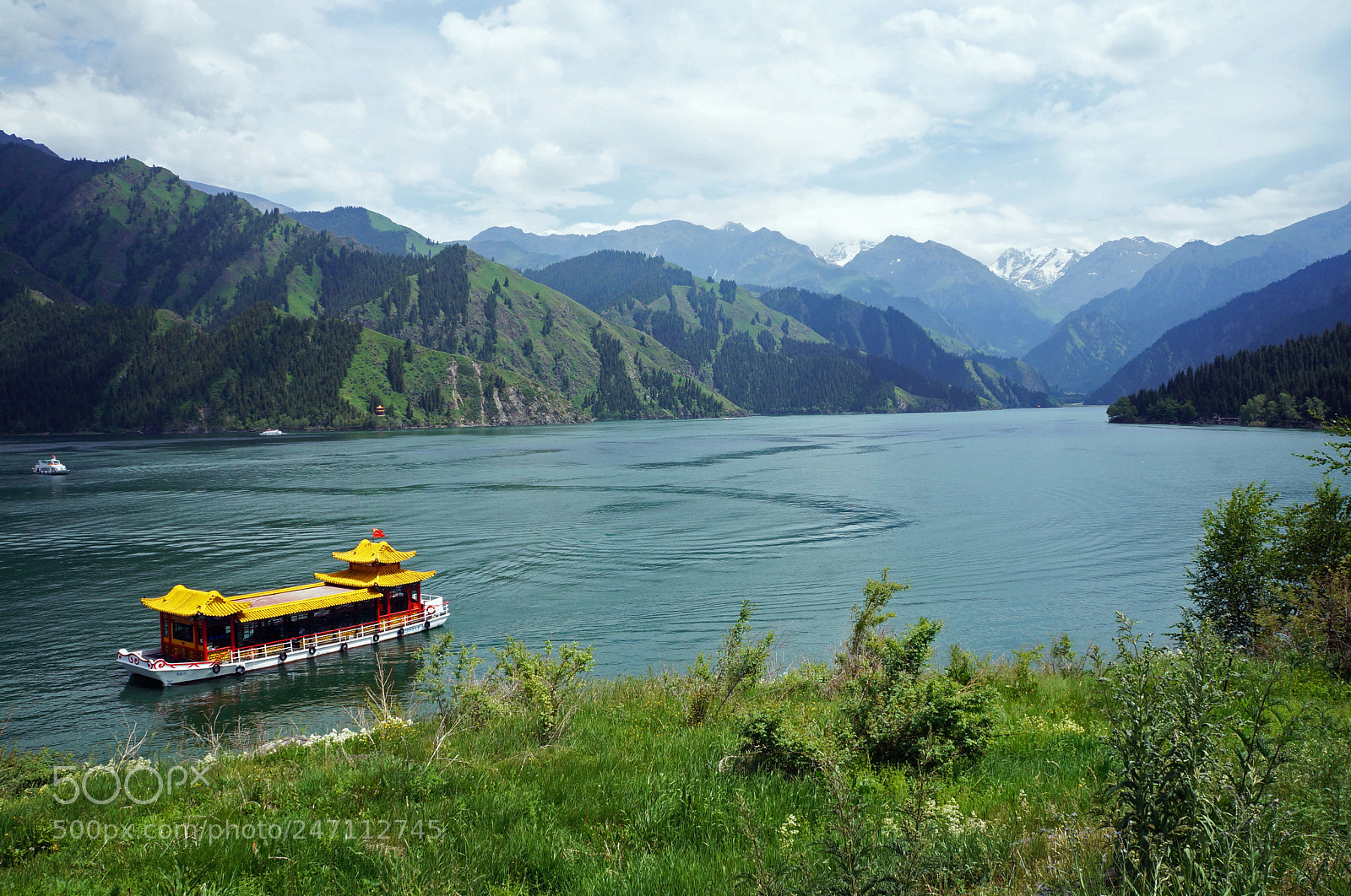 Sony Alpha NEX-F3 sample photo. 天山天池 photography