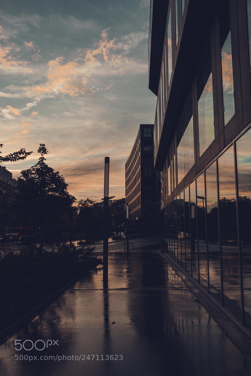 Fujifilm X-T20 sample photo. Reflections in paris photography