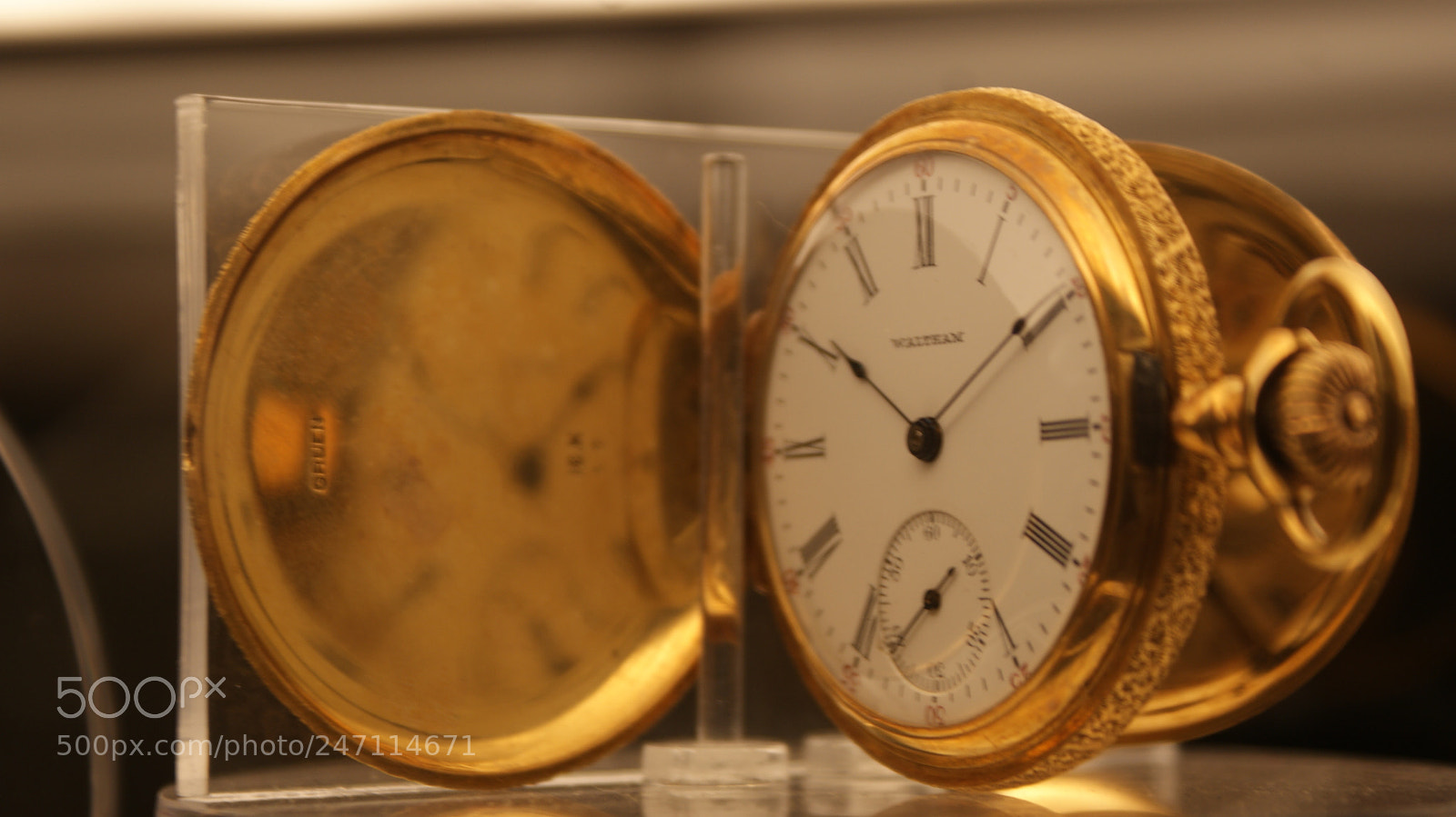 Sony DT 18-70mm F3.5-5.6 sample photo. Tic tac time photography