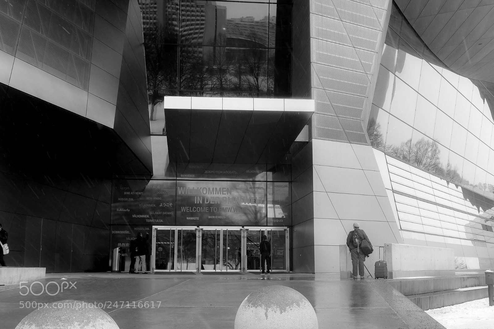 Panasonic Lumix DMC-GX85 (Lumix DMC-GX80 / Lumix DMC-GX7 Mark II) sample photo. Au enansichten zaha hadid photography