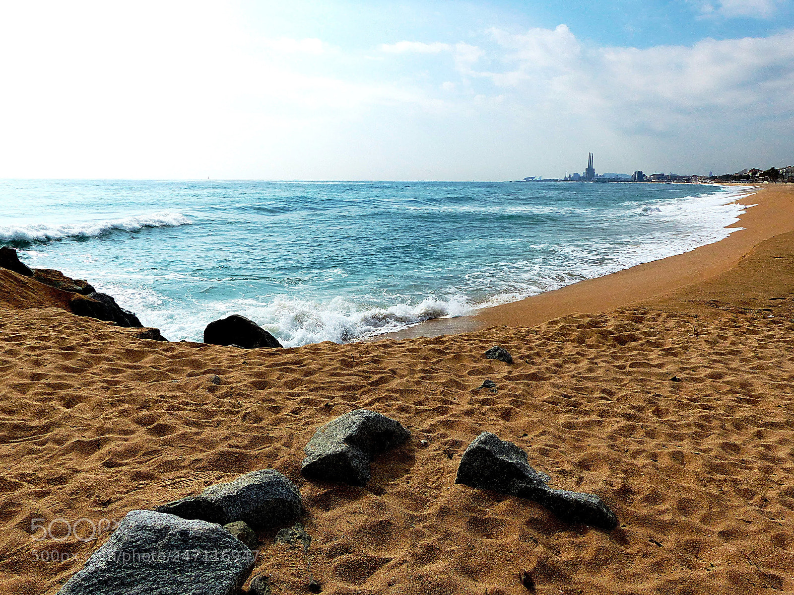 Panasonic Lumix DMC-FZ200 sample photo. Rocks at the beach photography