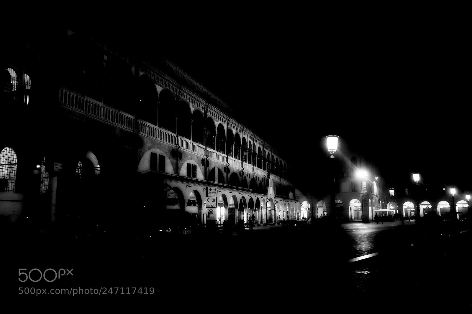 Fujifilm X-T1 sample photo. Piazza delle erbe by photography