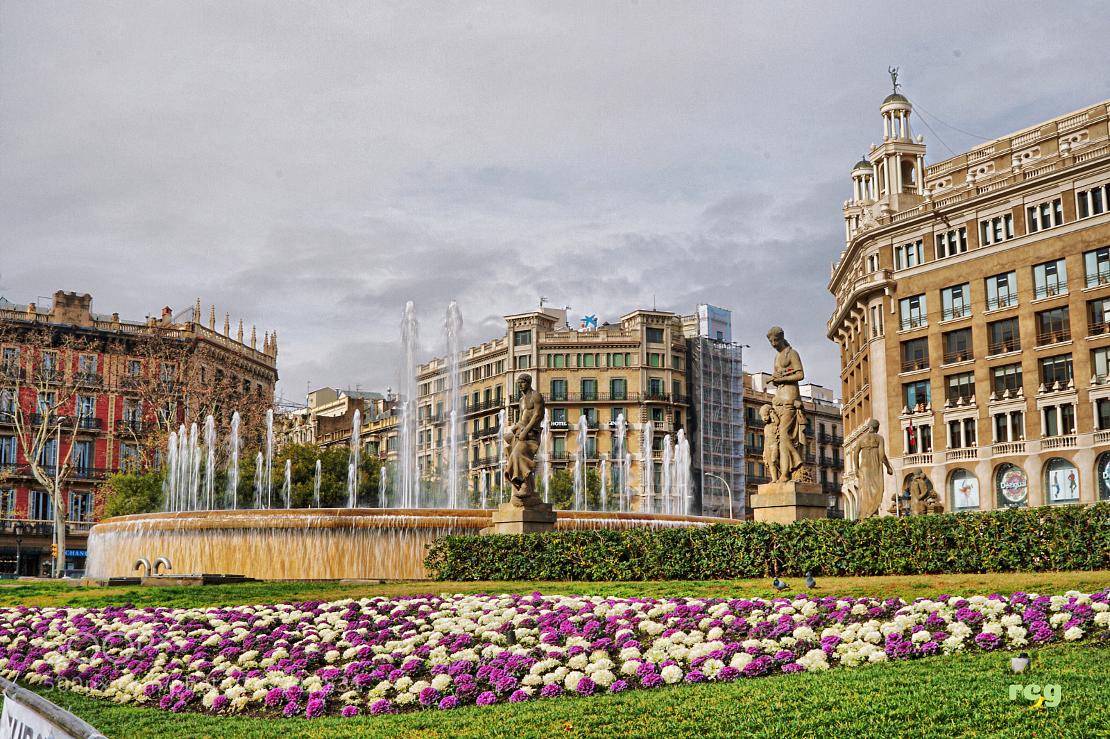 Sony a6300 sample photo. Plaza cataluña.barcelona. photography