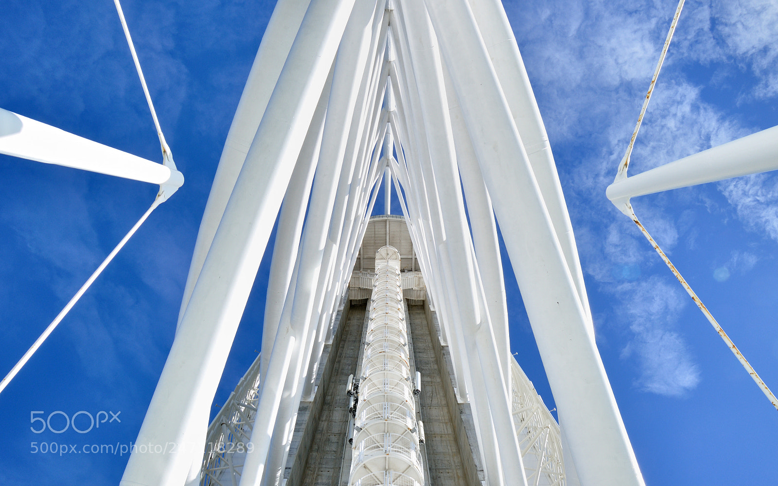 Nikon D5000 sample photo. Vasco da gama tower photography