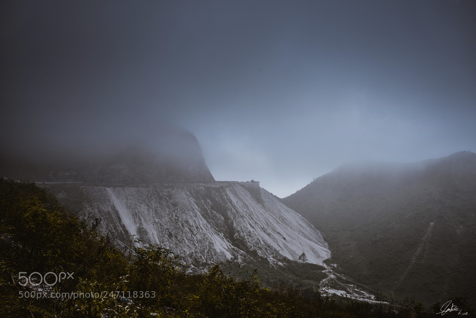 Nikon D800 sample photo. Making up the mountain photography