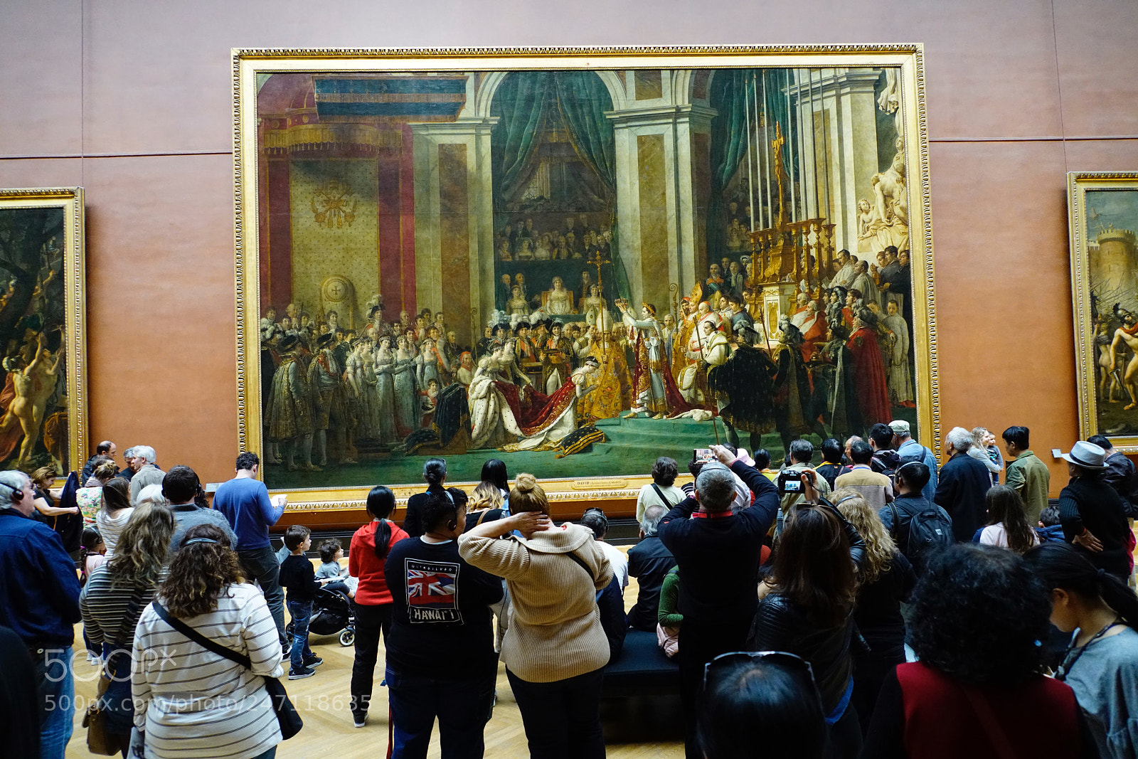 Sony a7R II sample photo. Admiring art at louvre photography