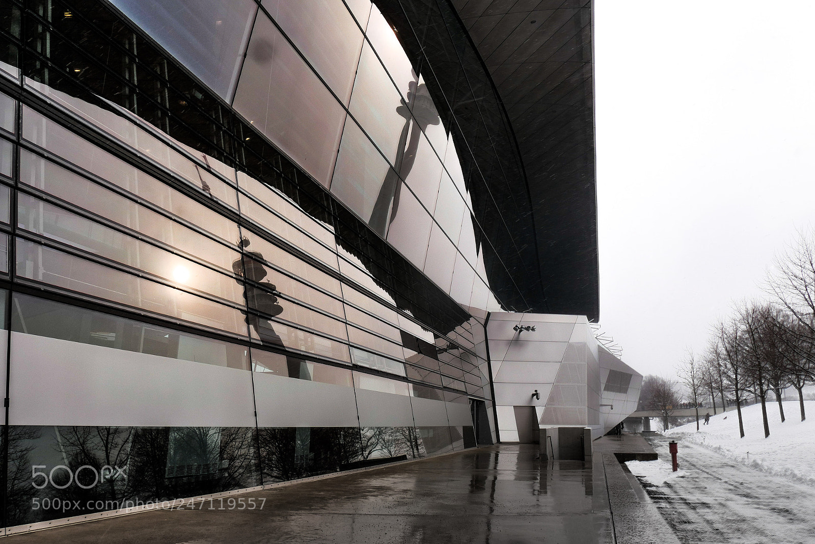 Panasonic Lumix DMC-GX85 (Lumix DMC-GX80 / Lumix DMC-GX7 Mark II) sample photo. Au enansichten zaha hadid photography