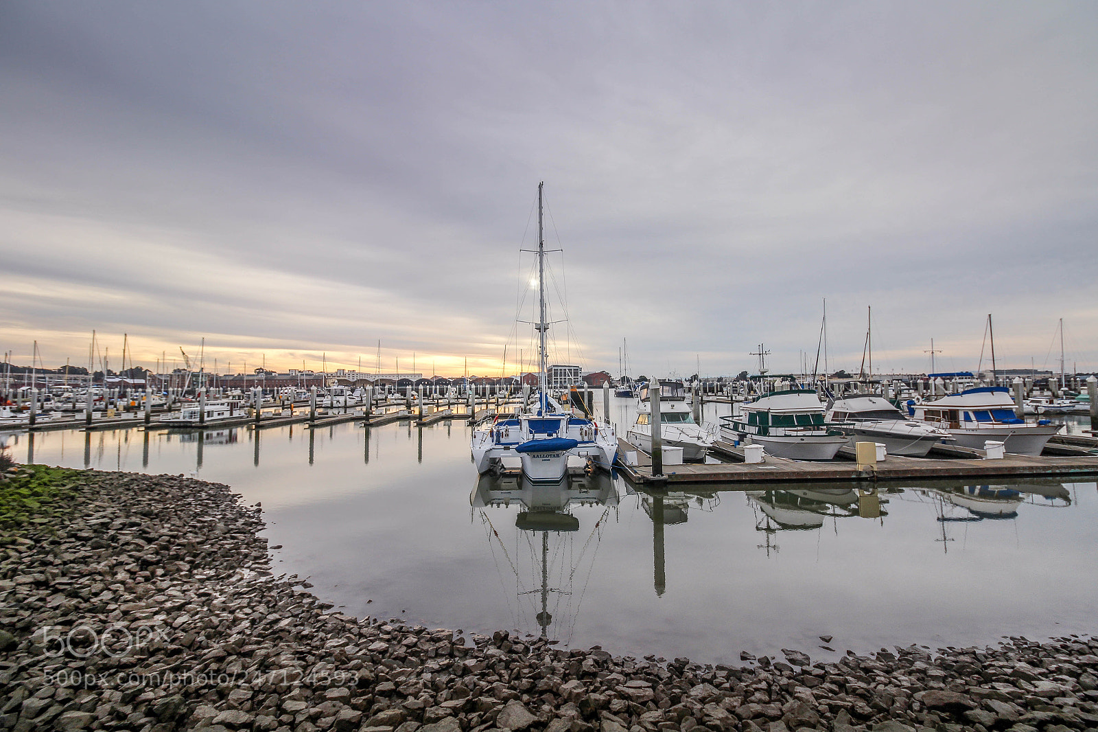 Canon EOS 1200D (EOS Rebel T5 / EOS Kiss X70 / EOS Hi) sample photo. Vallejo marina 4-8 photography