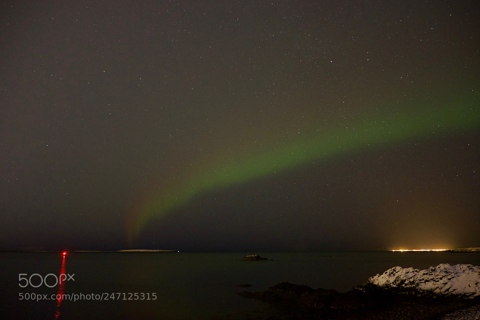 Fujifilm X-T10 sample photo. Aurora and a red photography