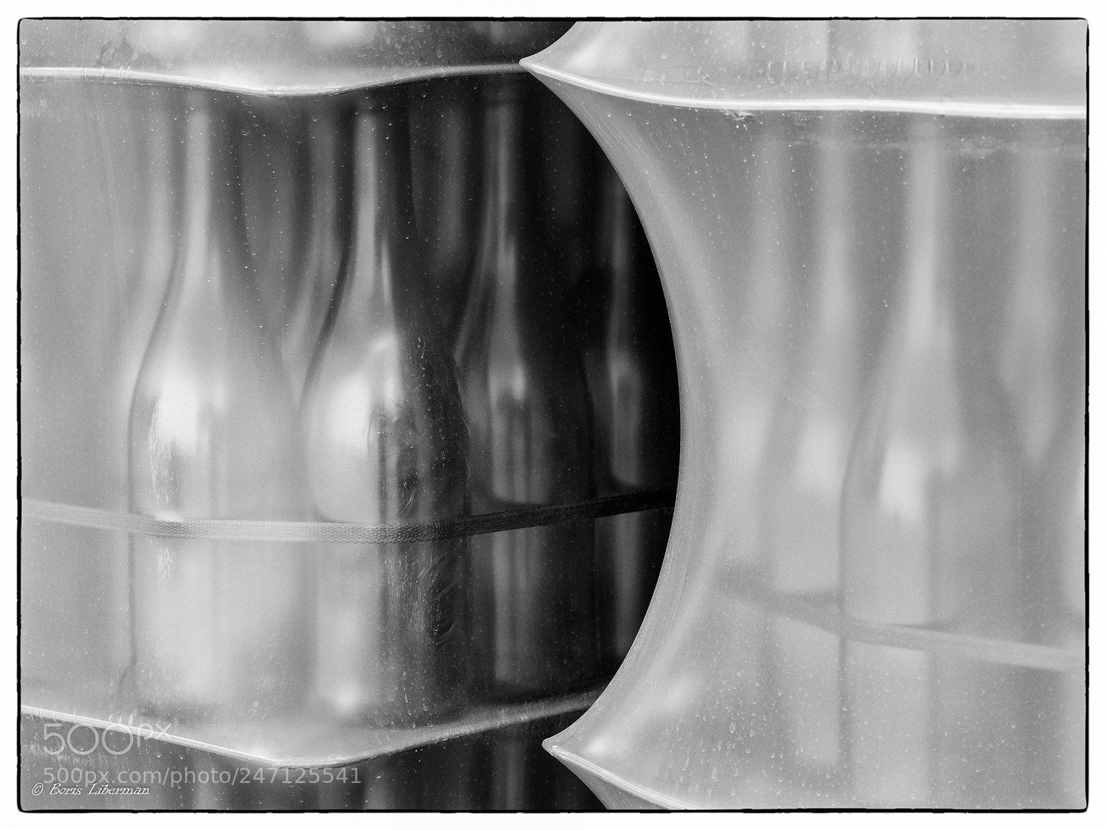 Olympus OM-D E-M1 sample photo. Etude in wine bottles photography