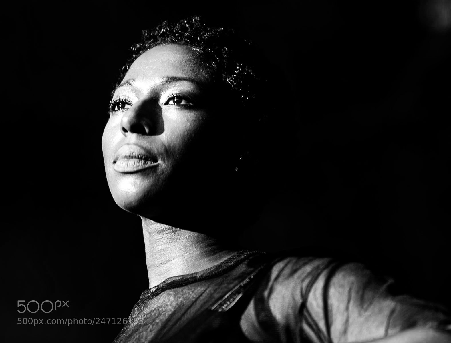 Canon EOS-1D X Mark II sample photo. Stunning singer photography