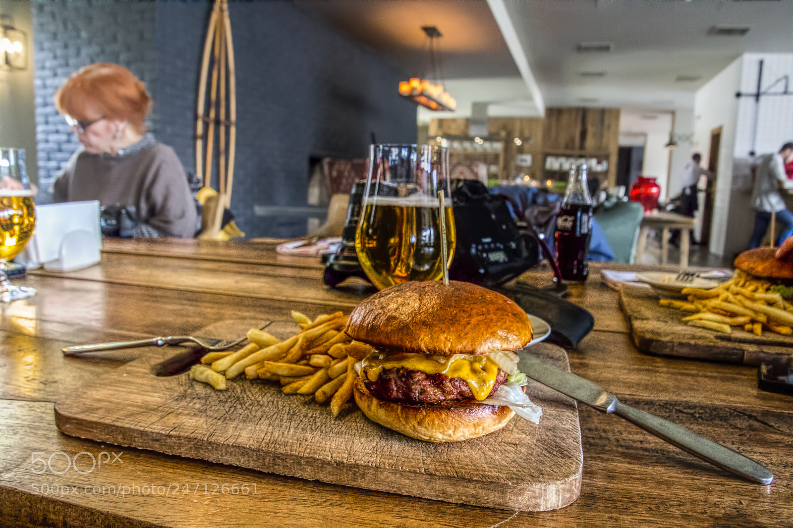 Canon EOS 700D (EOS Rebel T5i / EOS Kiss X7i) sample photo. Burger and beer photography