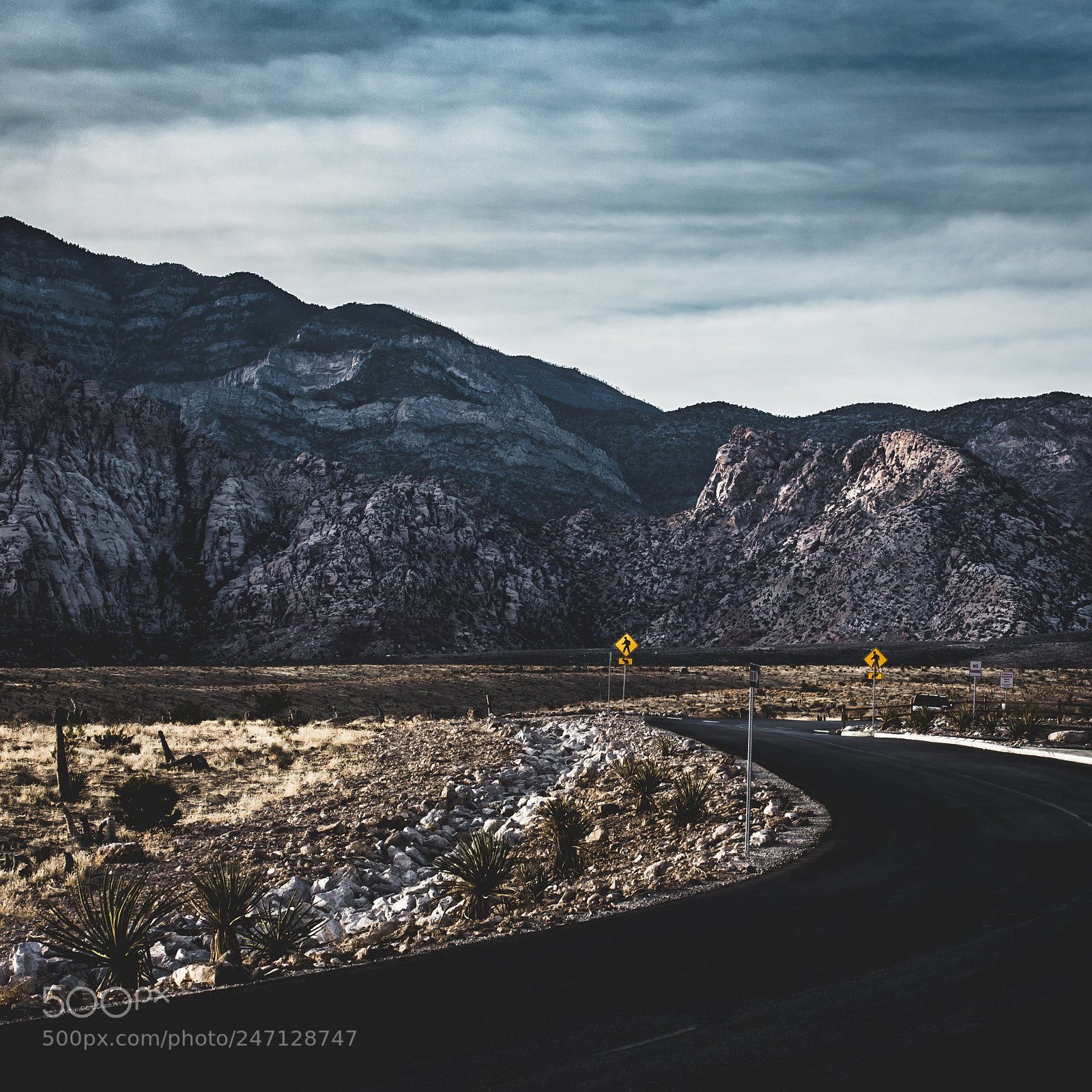 Canon EOS 550D (EOS Rebel T2i / EOS Kiss X4) sample photo. Red rock canyon photography