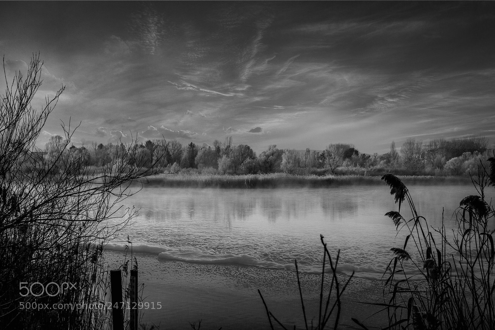 Canon EOS 550D (EOS Rebel T2i / EOS Kiss X4) sample photo. Lake and vawe in photography