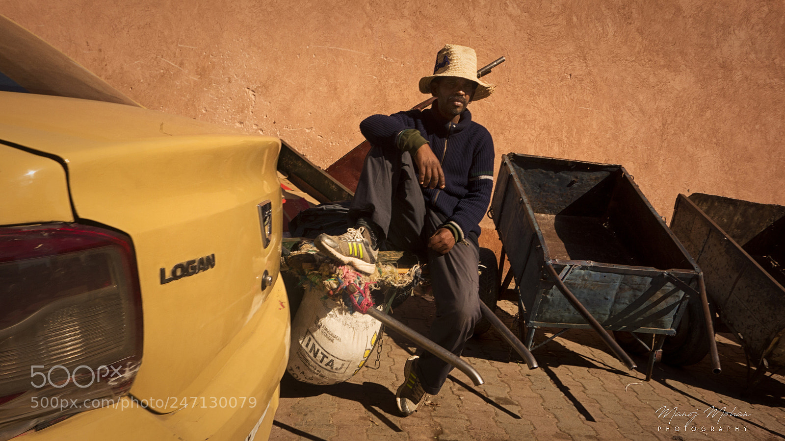 Sony Cyber-shot DSC-RX100 sample photo. Resting man in marrakech photography