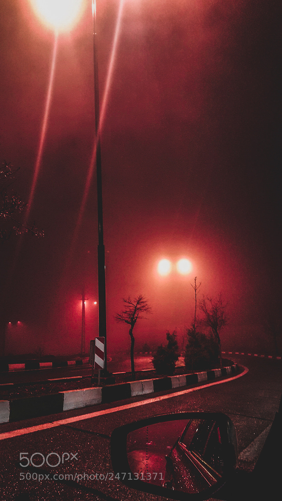 Samsung Galaxy S6 sample photo. Moody red photography