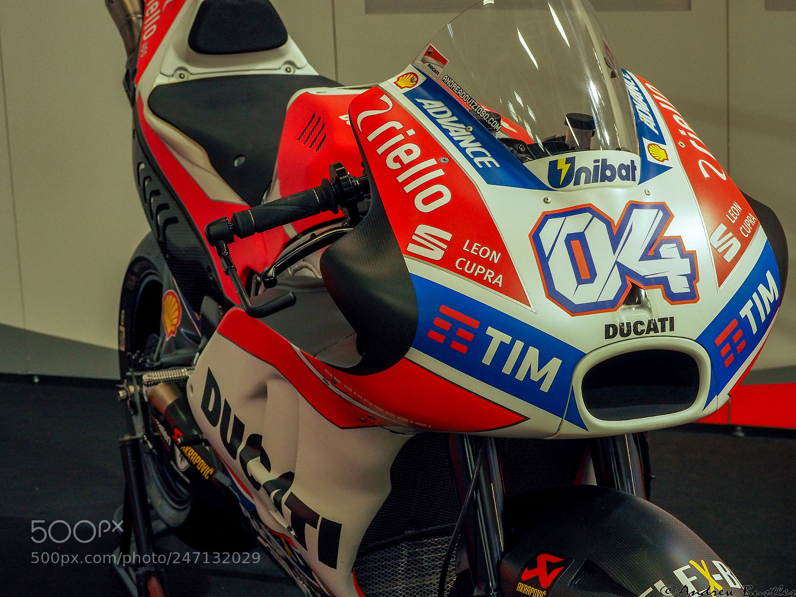 Olympus OM-D E-M10 sample photo. Desmosedici photography