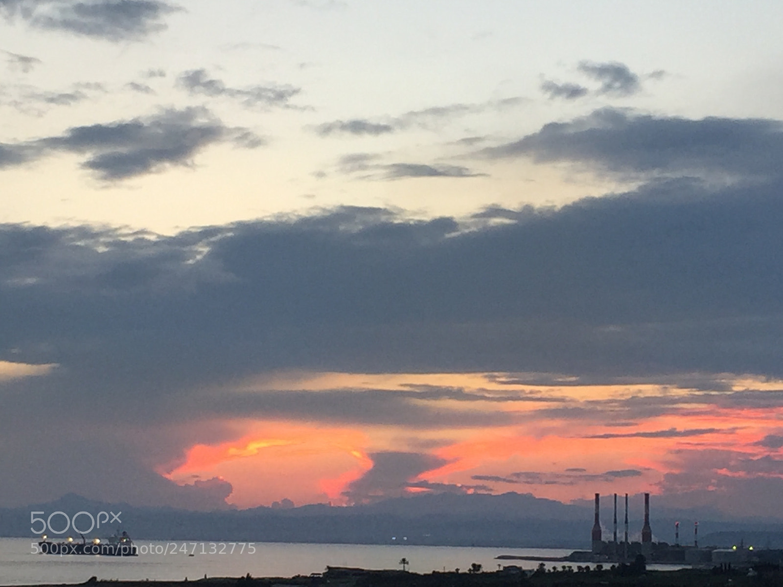 Apple iPhone 6 sample photo. Wild sunset! photography