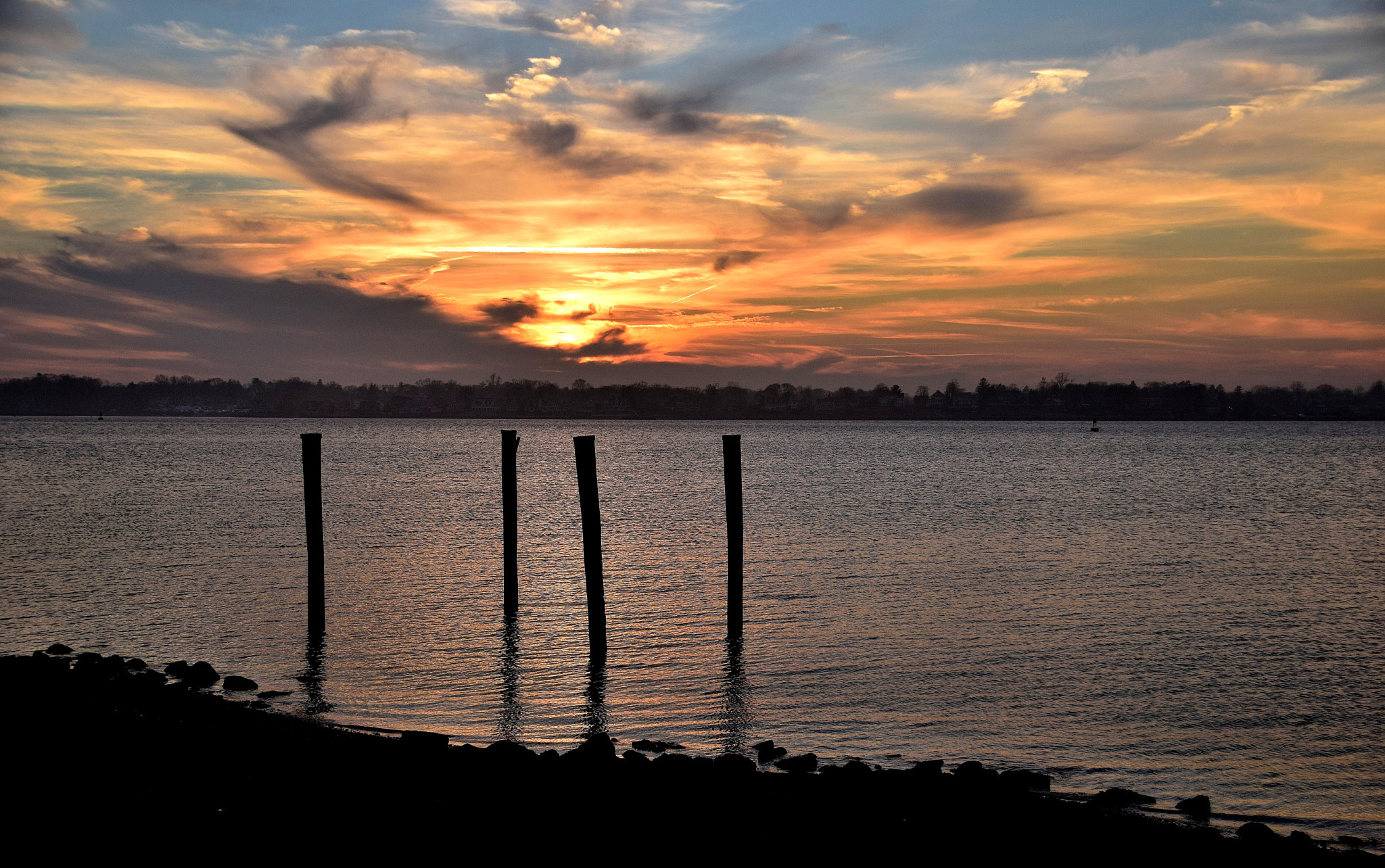 Sigma 18-250mm F3.5-6.3 DC Macro OS HSM sample photo. Sunset gold photography