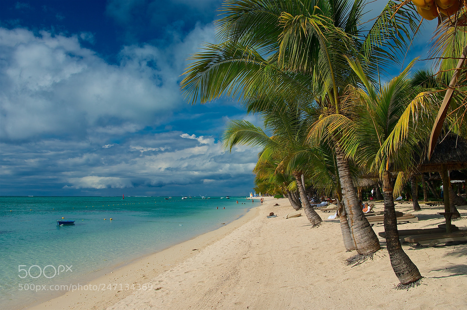 Pentax K20D sample photo. Beach life photography